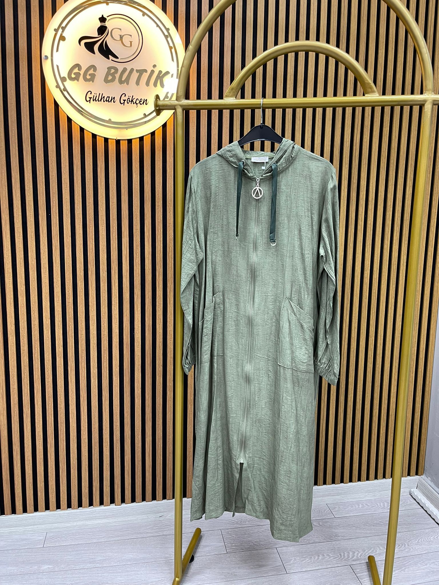 Ayşe Akay Diva Giy-Çık Kap