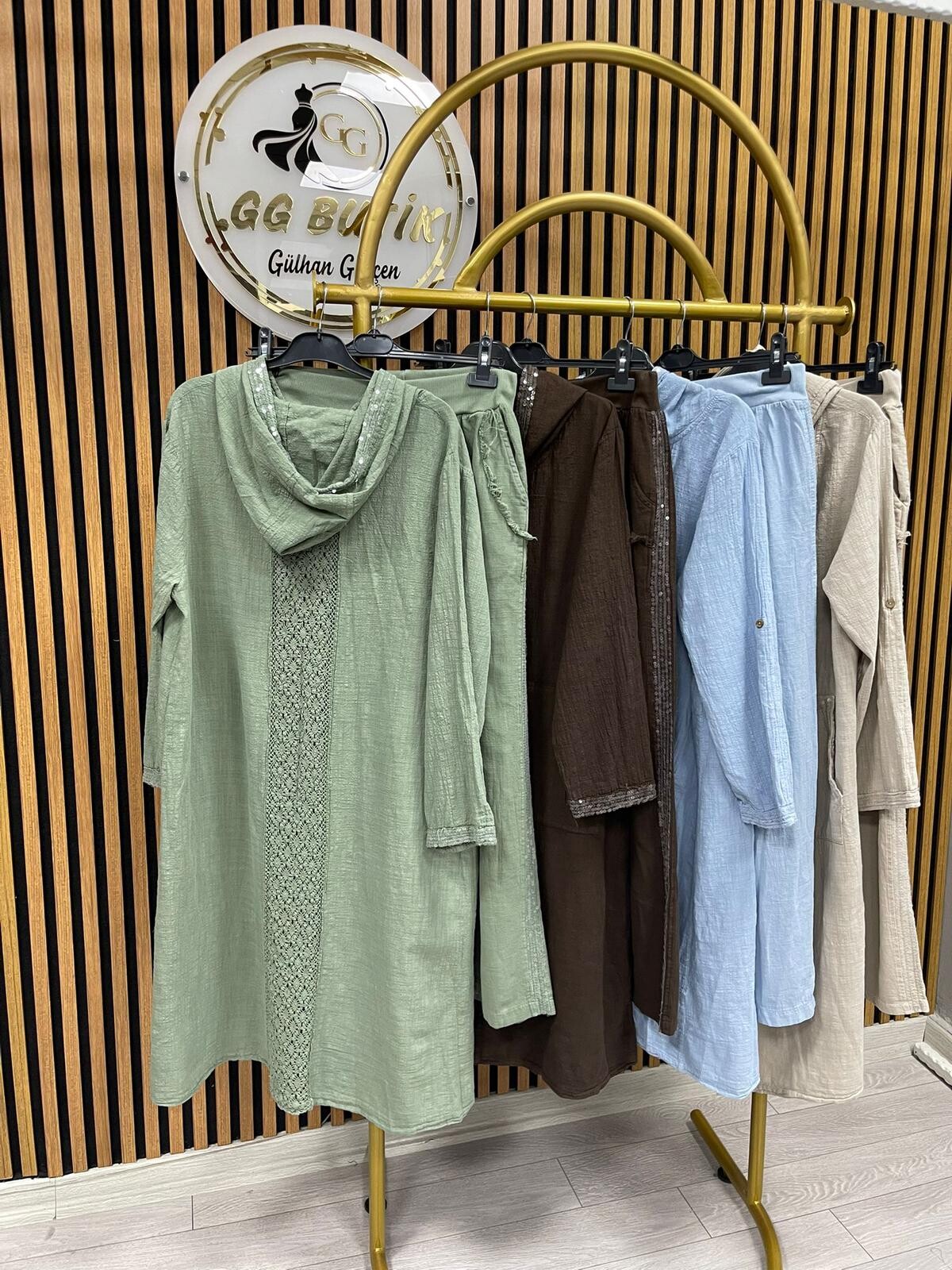 Ayşe Akay Pullu Keten Takım