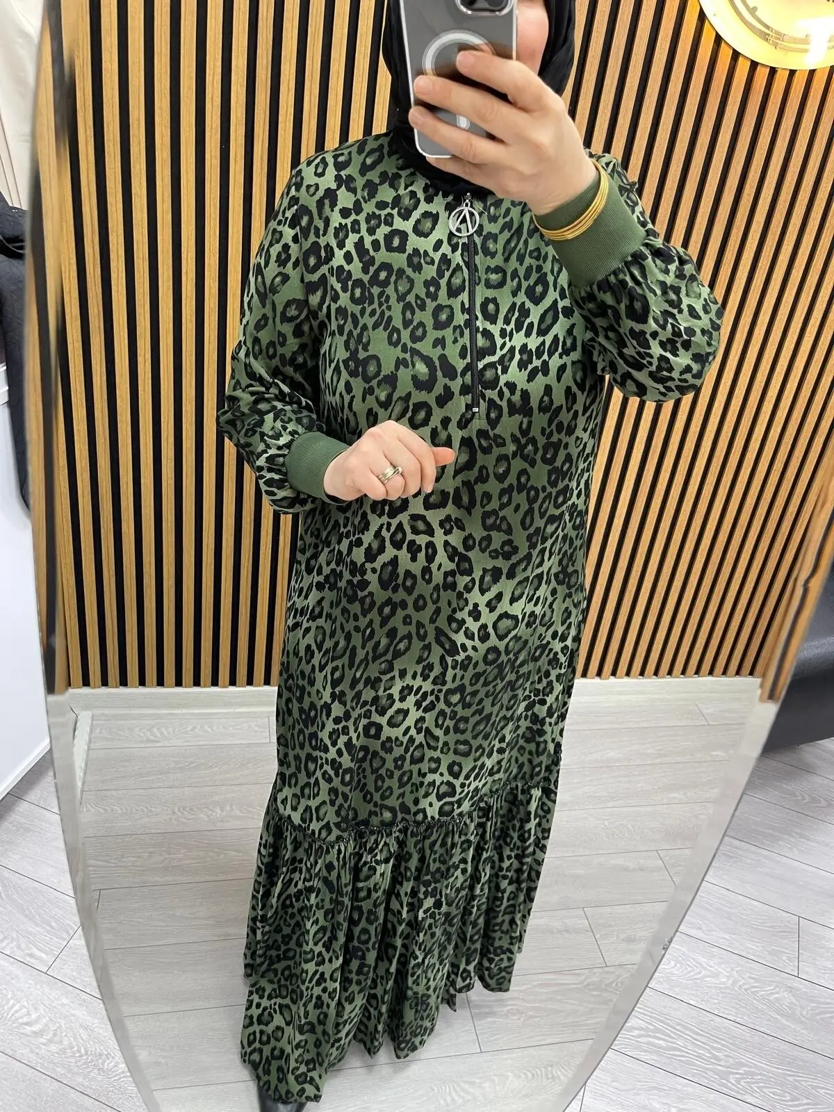 Ayşe Akay Leoparlı Desenli Elbise