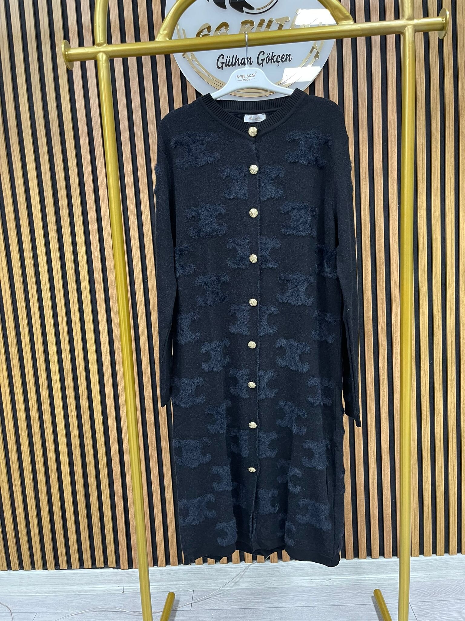 Ayşe Akay Angora Triko Hırka