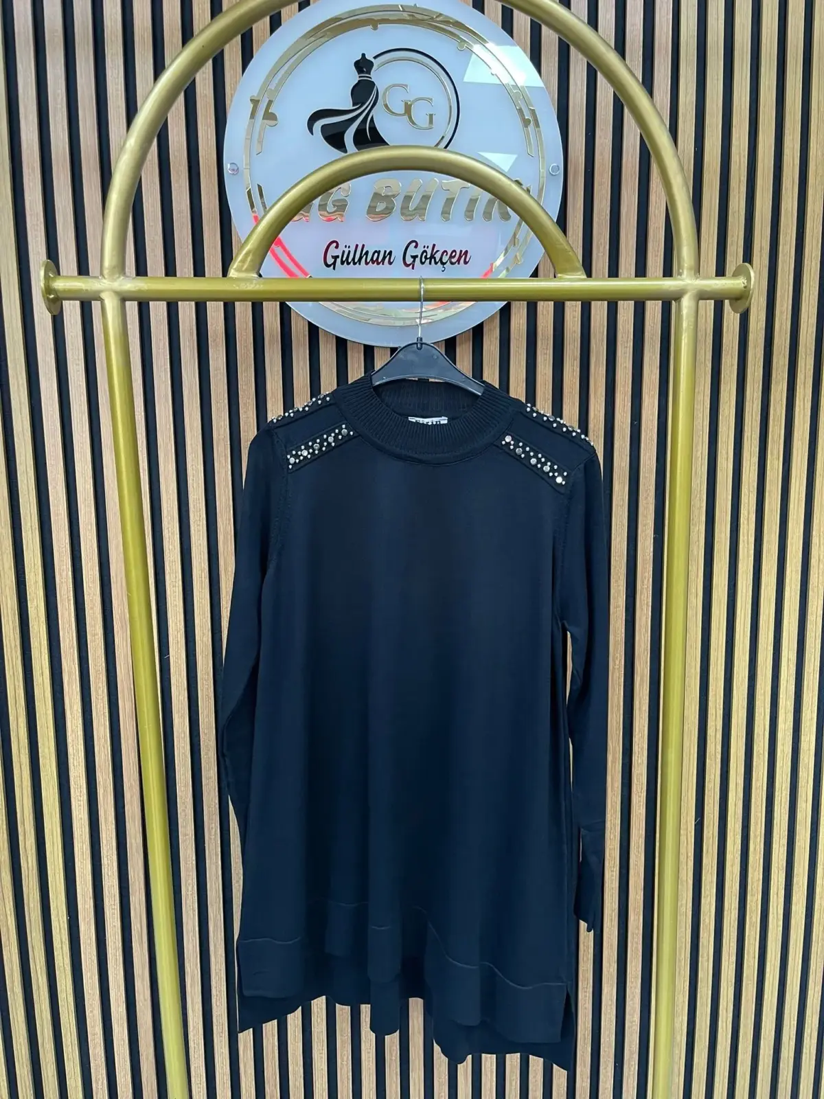 3716 Omzu Taşlı Merserize Tunik