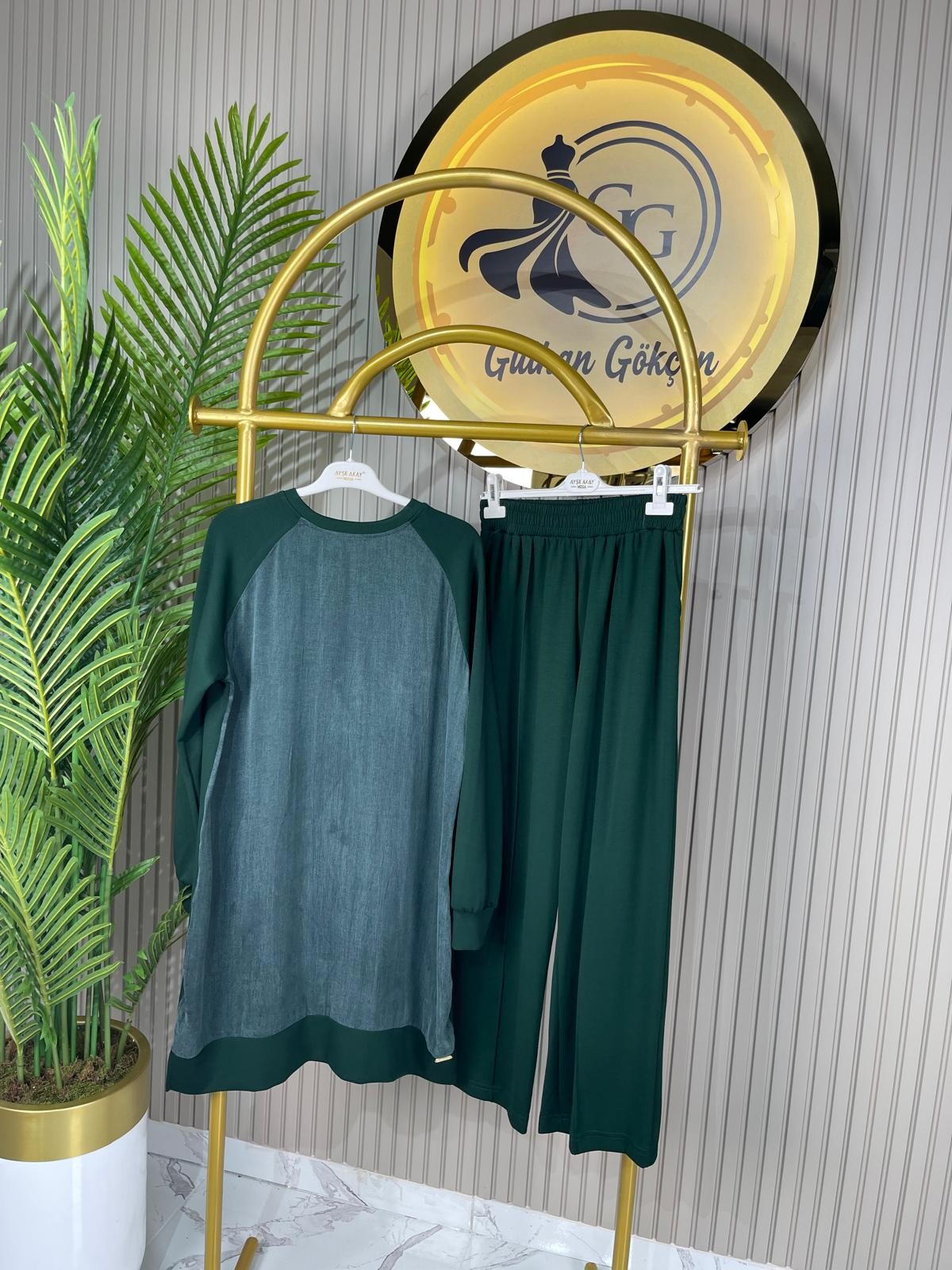 Ayşe Akay Düz İpek Cupra Kumaş Desenli İkili Takım