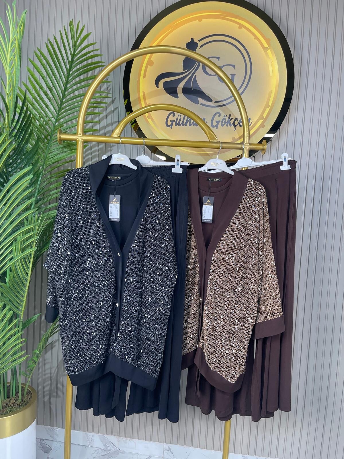 Ayşe Akay Pullu Üçlü Takım