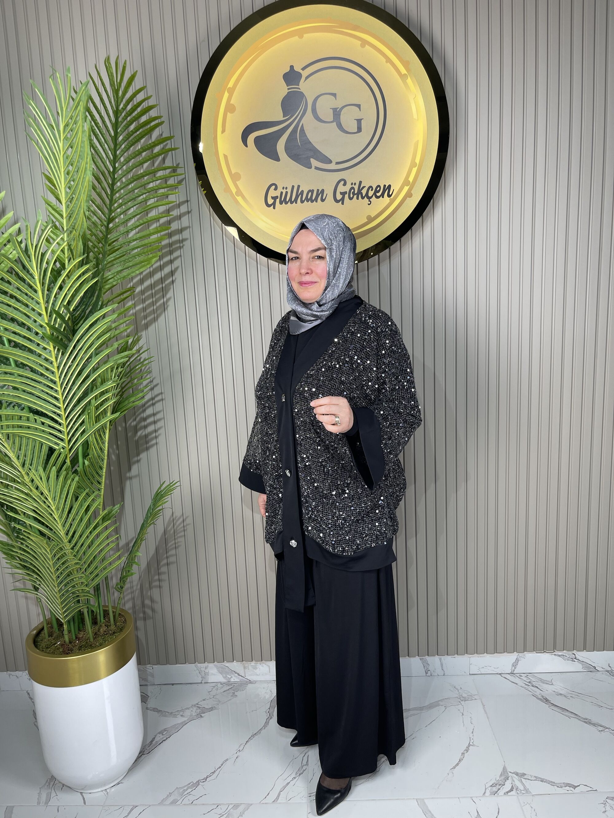 Ayşe Akay Pullu Üçlü Takım