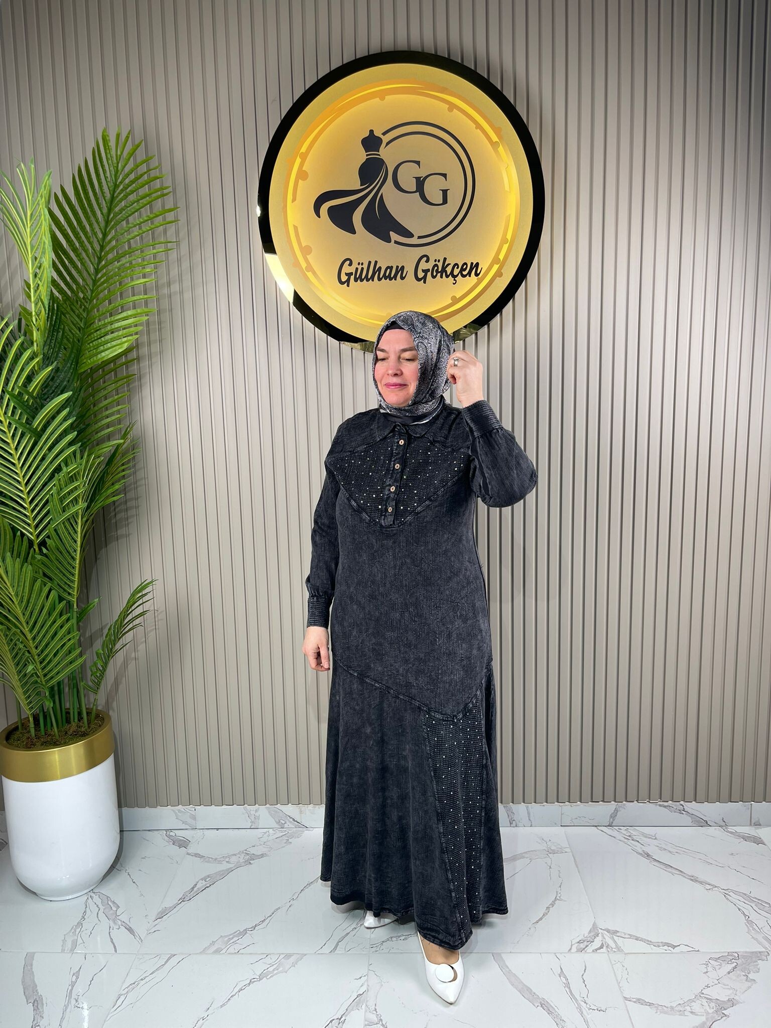 Ayşe Akay Tensel Yakalı Elbise Siyah