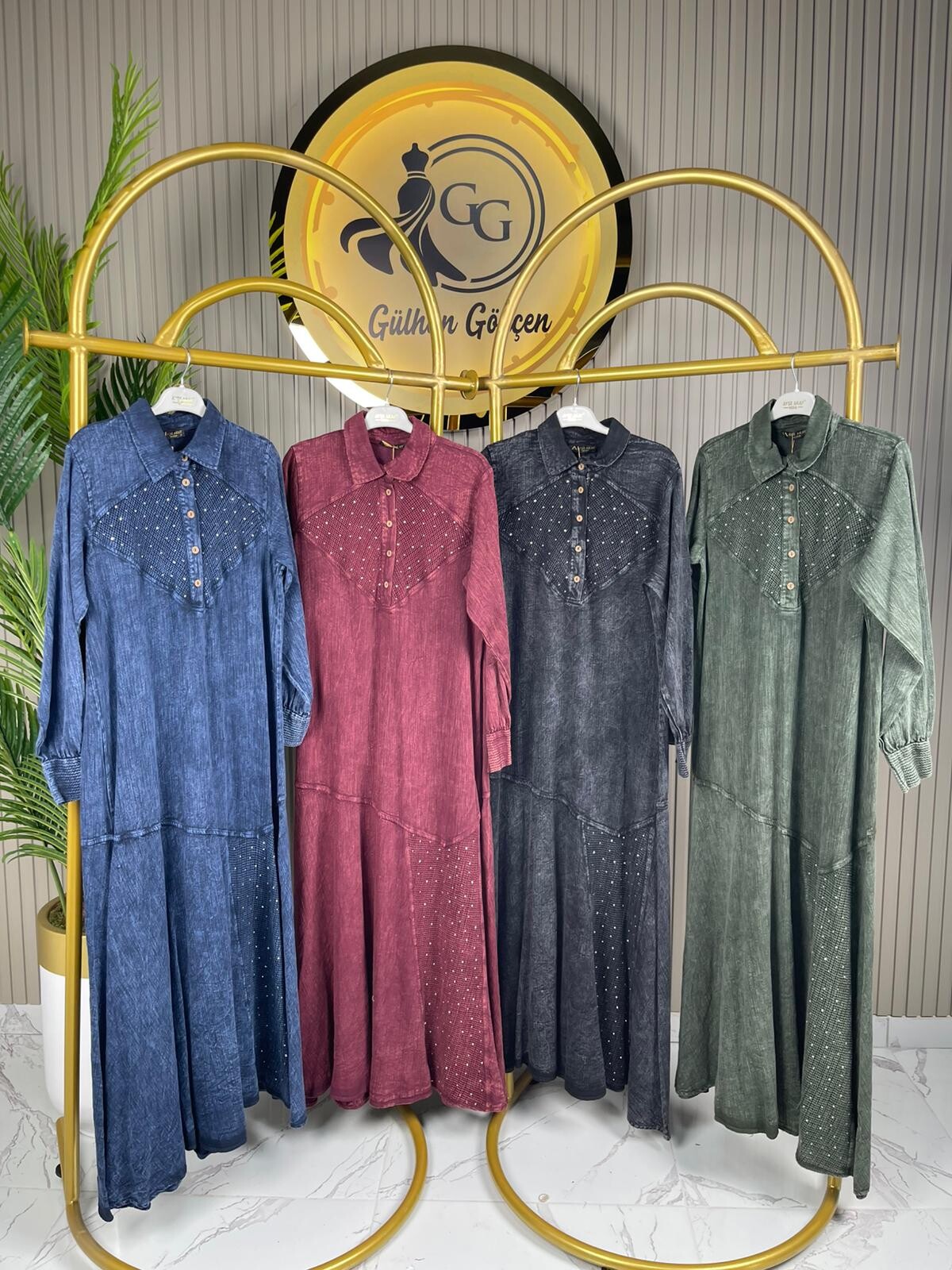 Ayşe Akay Tensel Yakalı Elbise