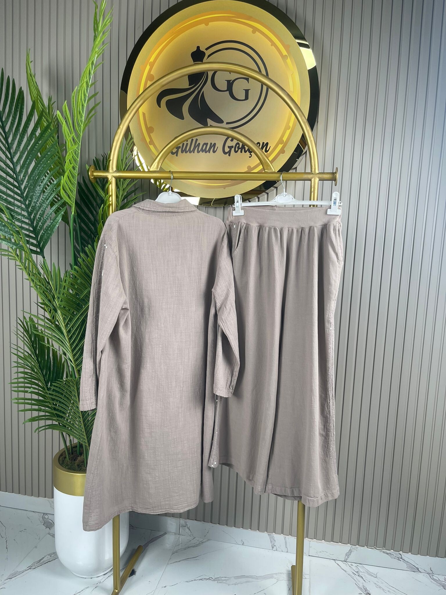 Gülhan Gökçen Pullu Keten Takım