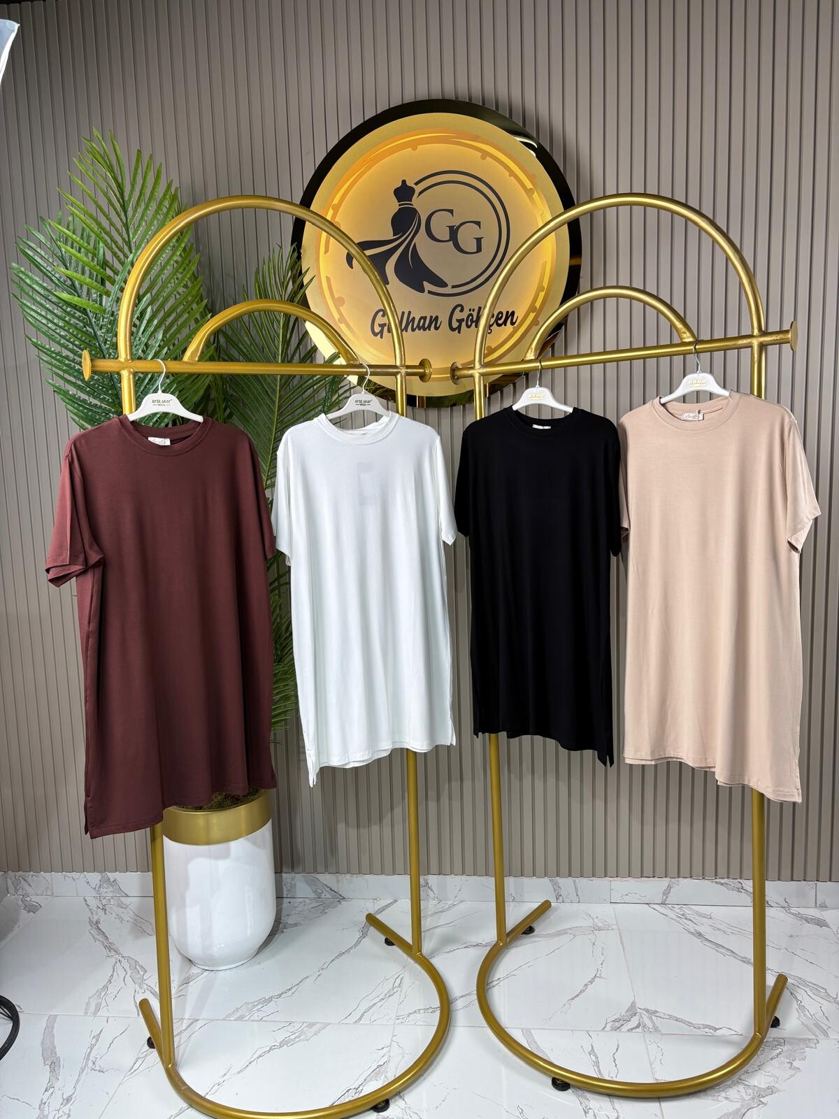 Ayşe Akay Yarım Kol Düz Tişört/İçlik