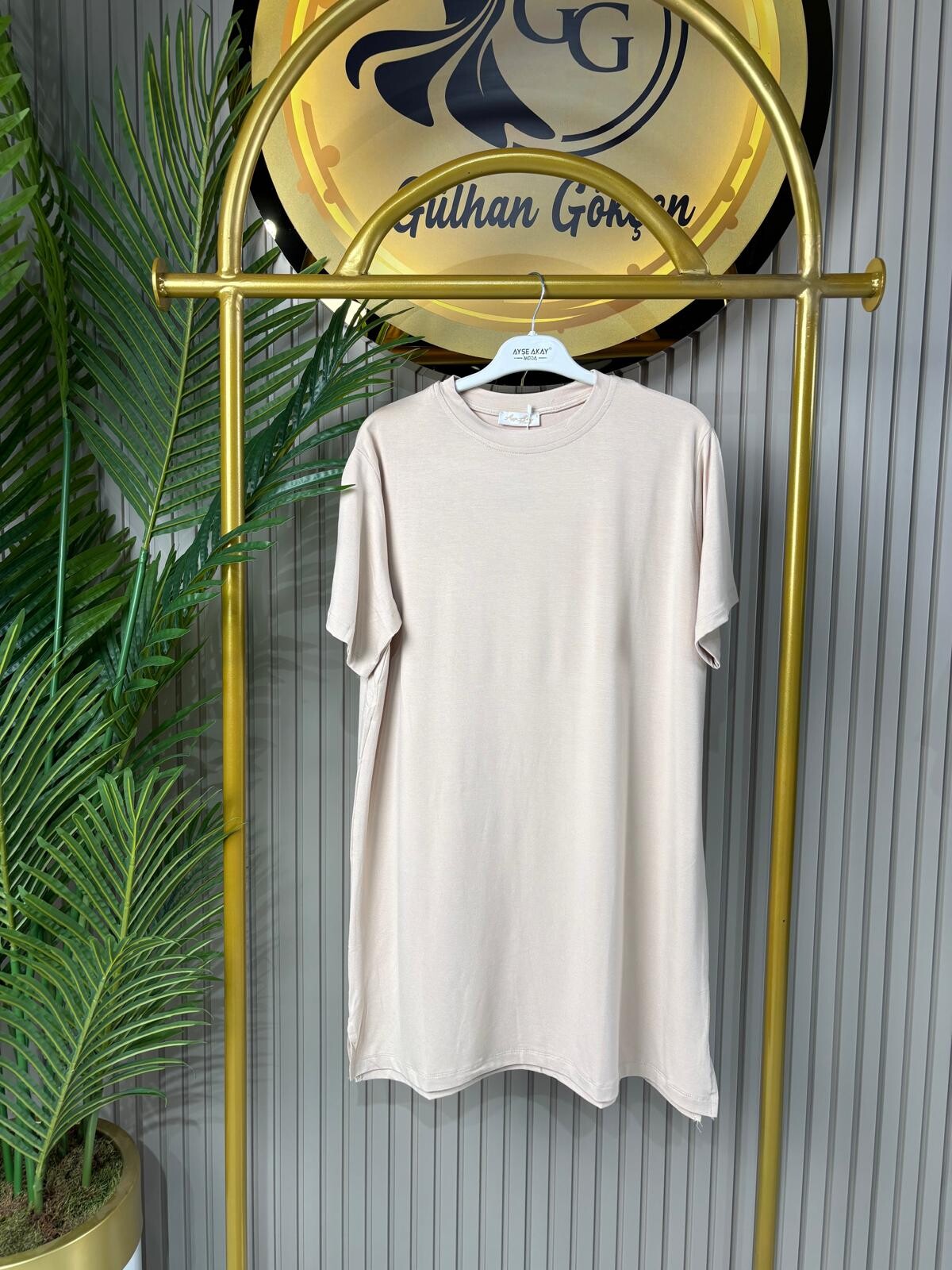 Ayşe Akay Yarım Kol Düz Tişört/İçlik