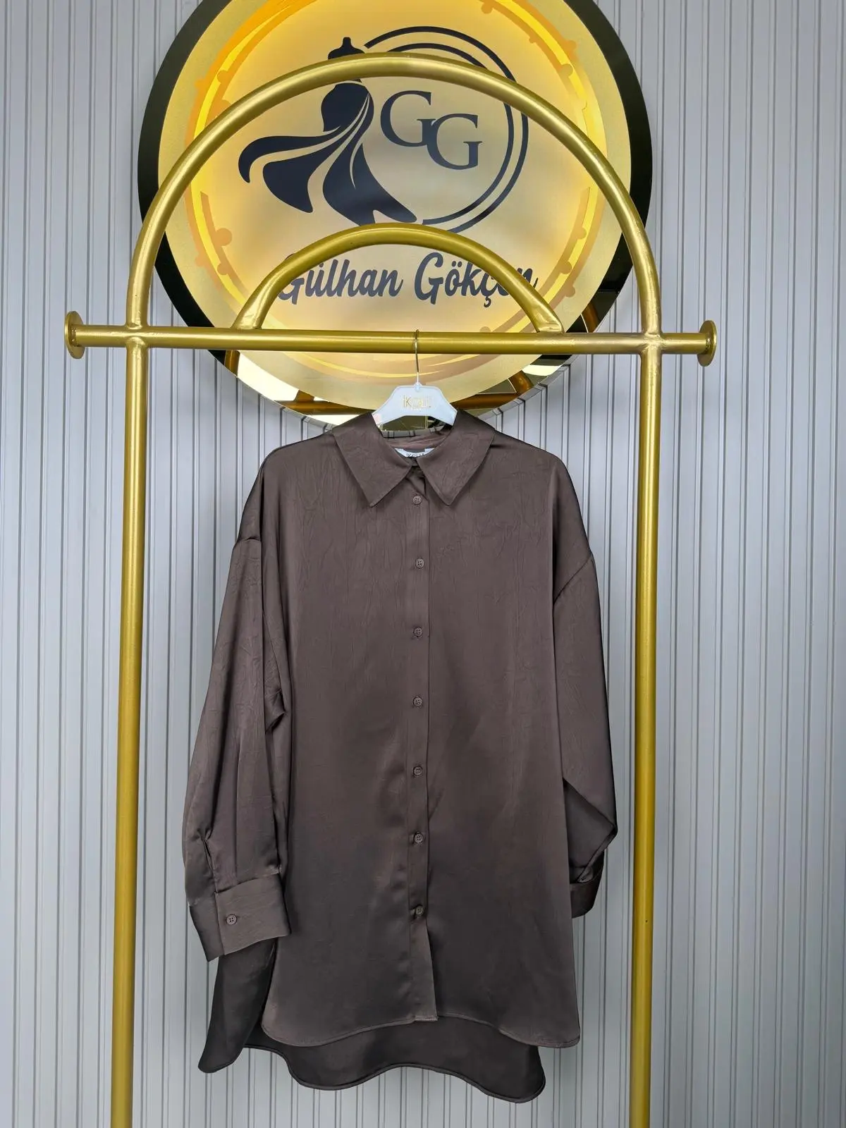Kraşlı Saten İkoll Gömlek